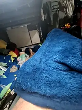 Putitomamador28: διαδικτυακό σόου στην κάμερα