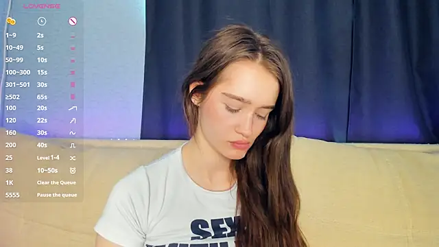 lovelyalivia 现场XXX聊天