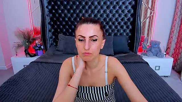 Chat XXX en directo de Rebecca_Diamond