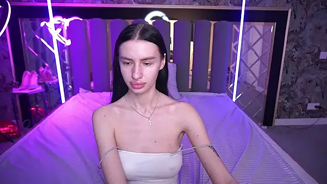 Snow_WhiteeeX: онлайн-секс-чат