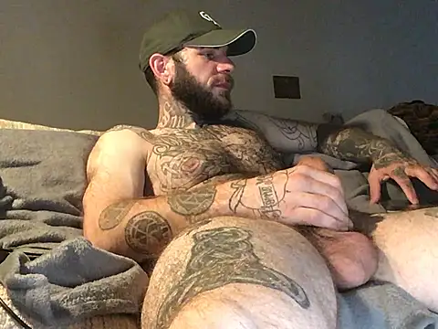 BlueCollarTattoos live XXX chat
