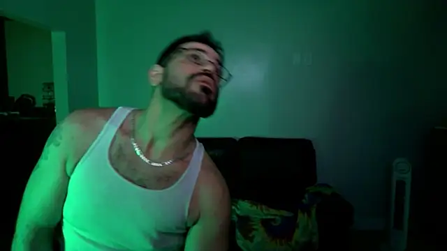 Zander823 élő XXX-chatje