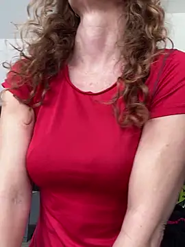 AnnikaRose Adlı Modelin Canlı XXX Sohbeti