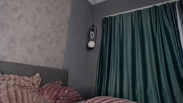 ScarlettJakobs' Live XXX Chat