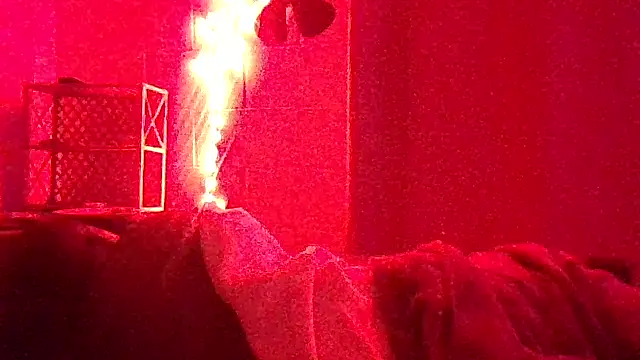 Nuttygmarley Show in webcam