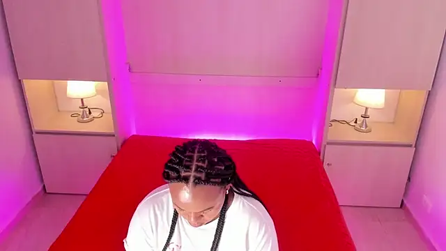 EmilyyStuart 라이브 XXX 채팅