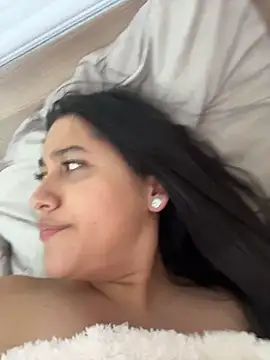 Chatroom XXX en direct de Nhefertary