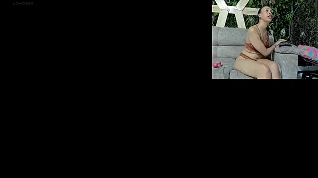 Czat XXX na żywo – Desire_mature