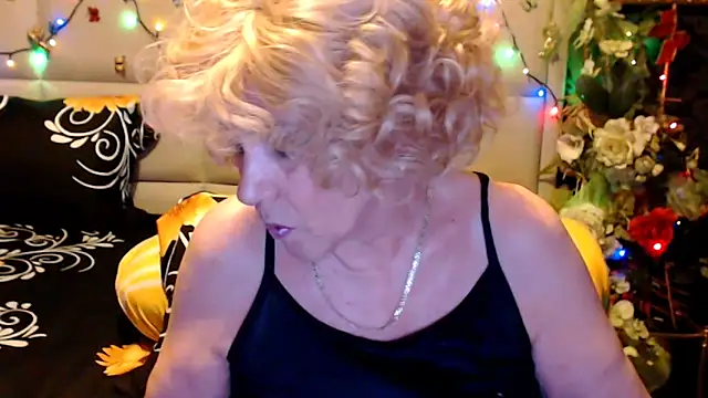 HappyWomanOn Live XXX-chat