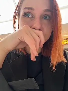 دردشة RosieSecret الجنسية المباشرة