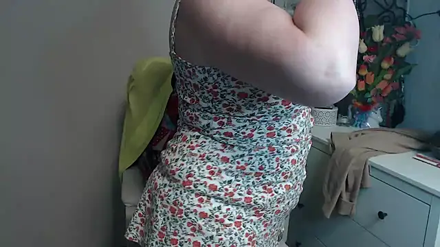 Živý XXX chat Adelewildx