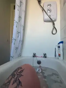 BeeMay22's Live XXX Chat