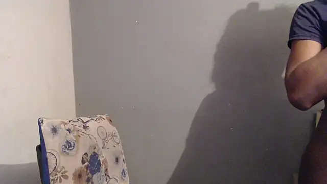 Amazing12inch webkamerás műsora