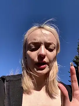 aka_Blonde: απευθείας συνομιλία ΧΧΧ