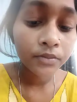 Karishma_88 Show in webcam