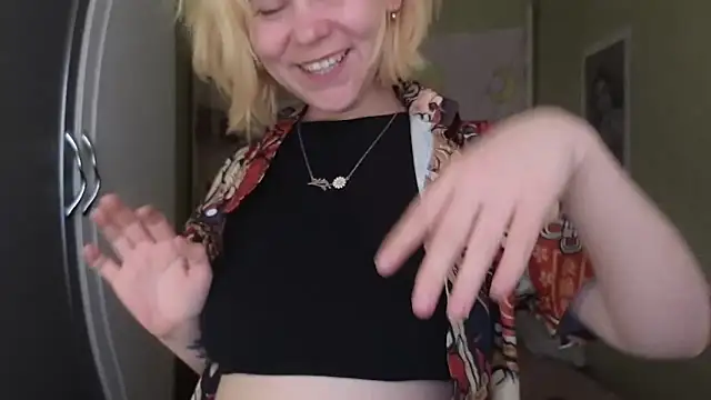 Chat XXX en directo de Riley_Roo