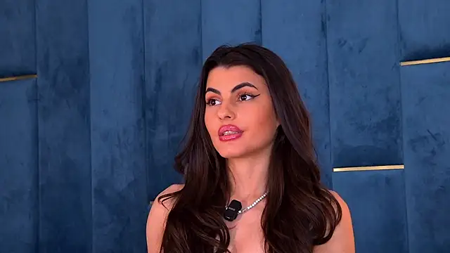 YasminaMoonのライブXXXチャット