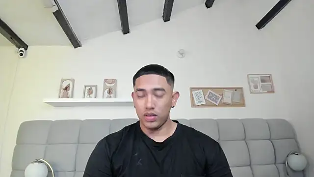 erotic_sins Show in webcam