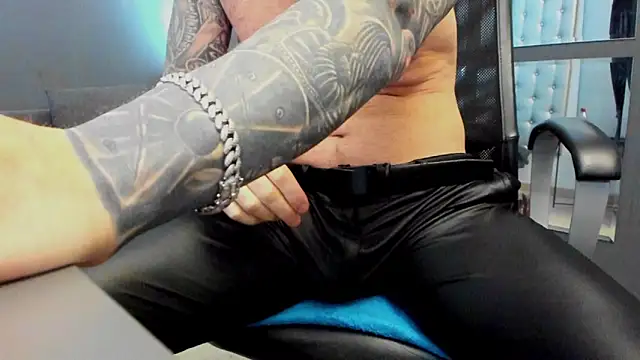 AronGrant Webcam show