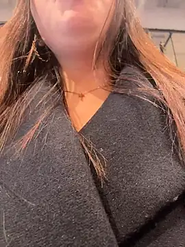 KiraSunshine Chat XXX in diretta