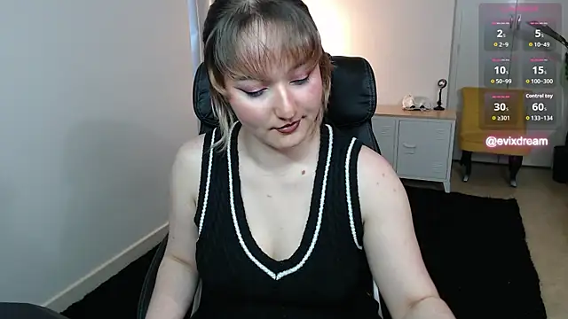 Crystal-dreamt Webcam show