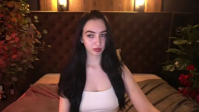 WildKittenX_のライブXXXチャット