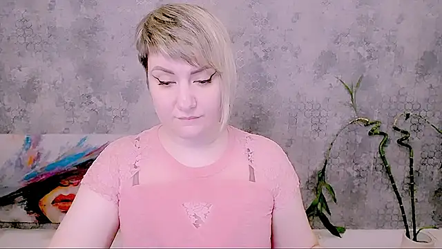 Djullia: απευθείας συνομιλία ΧΧΧ