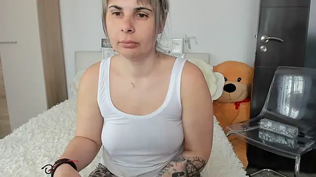 sweetemy4u Chat XXX live