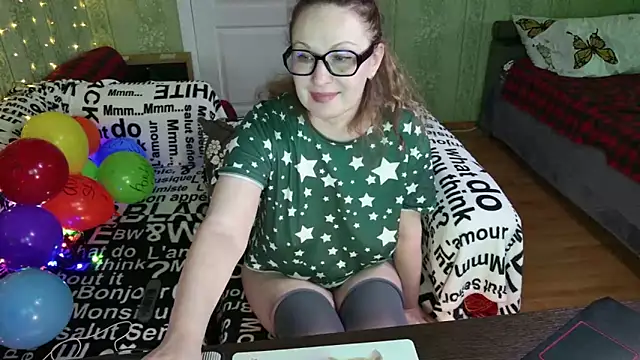 MarleneDietrich's Live XXX Chat