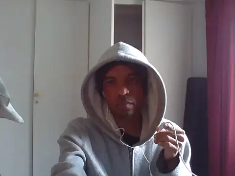 lavelle26 Show in webcam