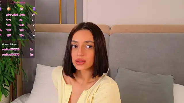 Živý XXX chat AdoraCortes