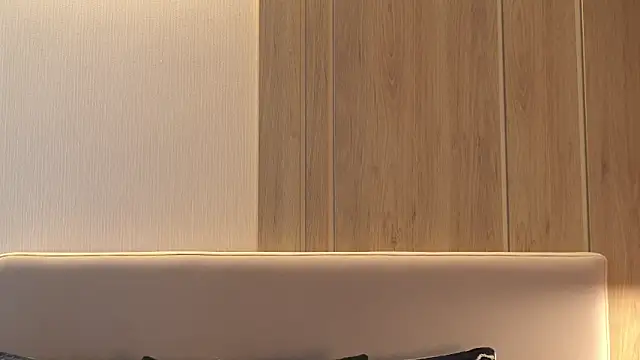 KalaBeckett_ Adlı Modelin Canlı XXX Sohbeti