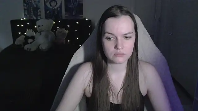 Little_flowers 即時 XXX 聊天