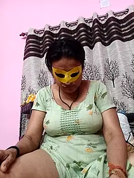 XXX chat uživo modela Gullapi