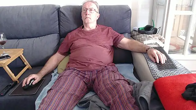 Nudelschwanz লাইভ XXX চ্যাট