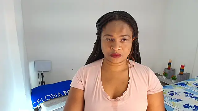 Chat +18 de luxy_benet ao vivo
