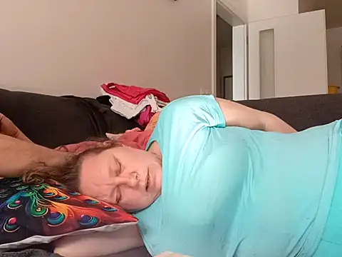 Chat XXX en directo de Jahudka47