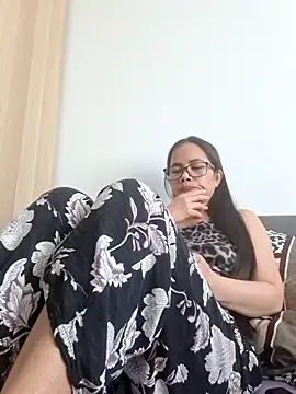 kittybabe69's Webcam Show