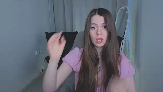 Chat +18 de SiennaSayss ao vivo