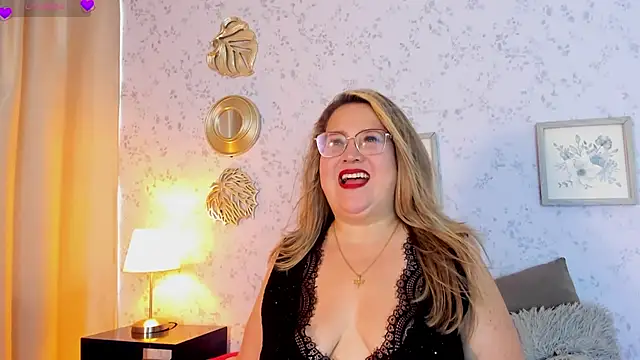 Martinacurvy_ – webcam-show