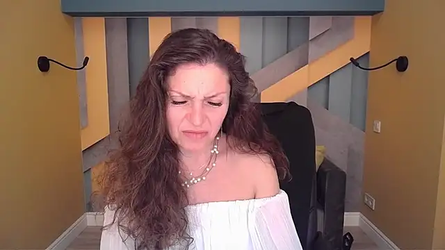 Chat XXX en directo de EllaLong