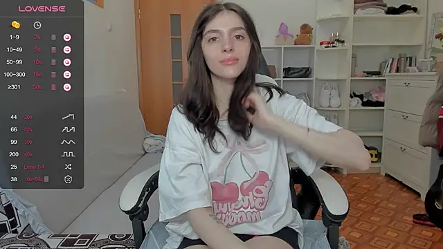 broosnica1's Live XXX Chat