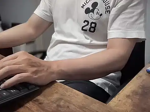 Kumamon518 网络视讯表演