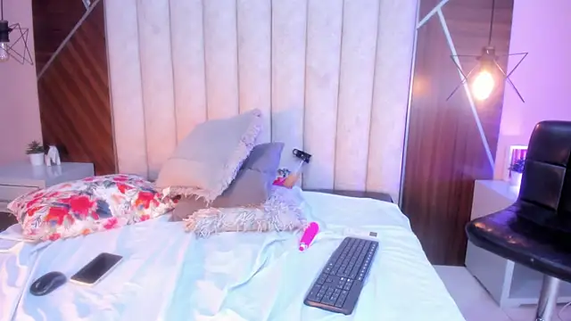 CAROLYNFOSTER 网络视讯表演