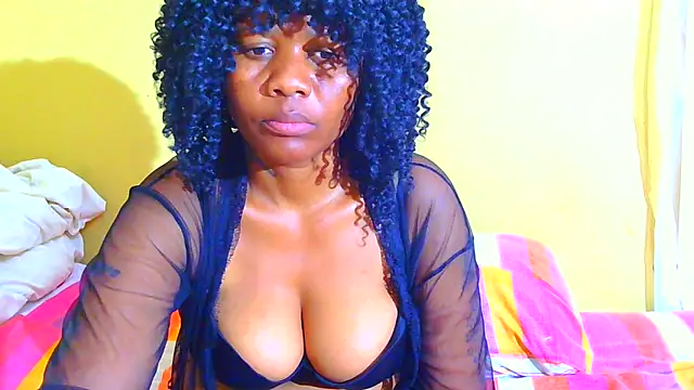 Augustine-Blooomxx Chat XXX live