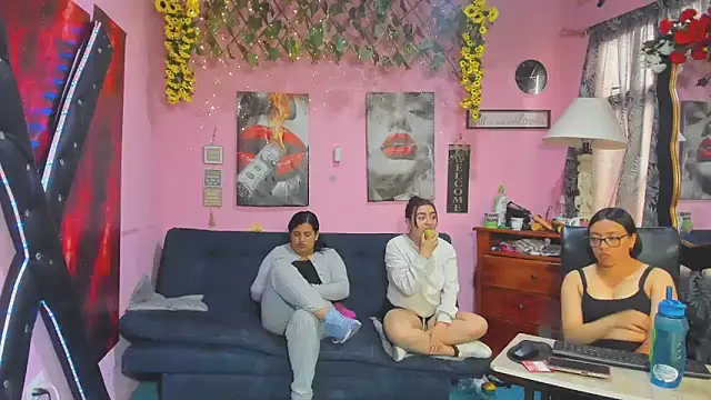 lesbiancuple – webcam-show