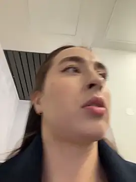 Holly_Play লাইভ XXX চ্যাট