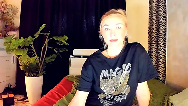 Shadow_Edict live XXX chat