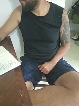 morenogih: διαδικτυακό σόου στην κάμερα