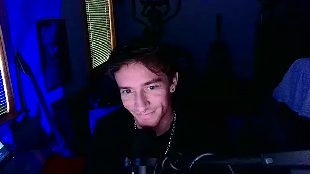 LEVIATHANX666 Show in webcam